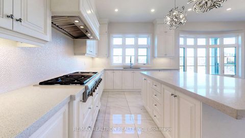 Photo 19 at 52 Rolling Green Court, Kleinburg, Vaughan
