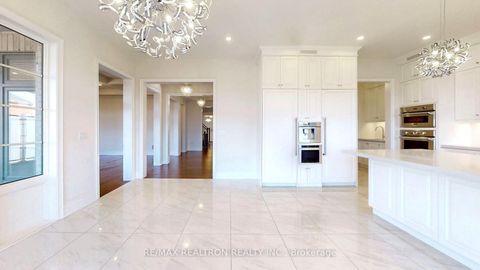 Photo 21 at 52 Rolling Green Court, Kleinburg, Vaughan