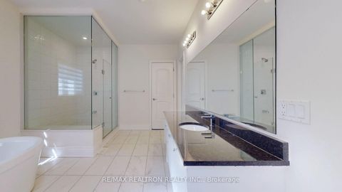Photo 33 at 52 Rolling Green Court, Kleinburg, Vaughan