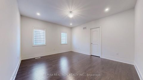 Photo 38 at 52 Rolling Green Court, Kleinburg, Vaughan