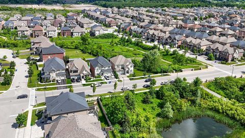 Photo 5 at 20 Parkheights Trail, Nobleton, King