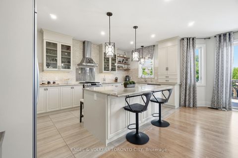 Photo 14 at 20 Parkheights Trail, Nobleton, King