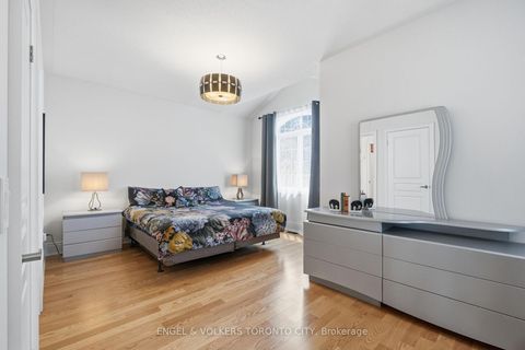 Photo 32 at 20 Parkheights Trail, Nobleton, King