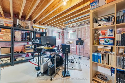 Photo 39 at 20 Parkheights Trail, Nobleton, King