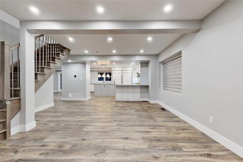 Photo 3 at 5 Donnybrook Lane, Kingsway South, Toronto