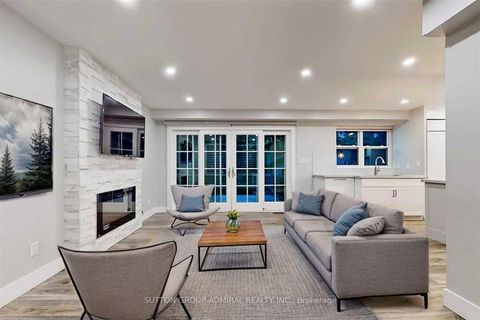 Photo 16 at 5 Donnybrook Lane, Kingsway South, Toronto