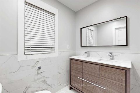 Photo 22 at 5 Donnybrook Lane, Kingsway South, Toronto
