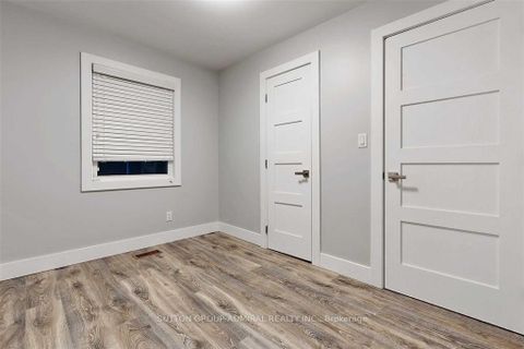Photo 31 at 5 Donnybrook Lane, Kingsway South, Toronto