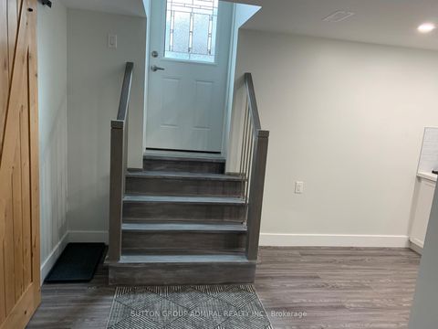 Photo 34 at 5 Donnybrook Lane, Kingsway South, Toronto