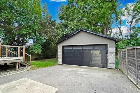 Photo 46 at 5 Donnybrook Lane, Kingsway South, Toronto