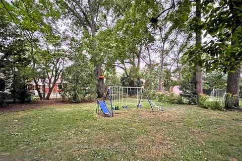 Photo 48 at 5 Donnybrook Lane, Kingsway South, Toronto