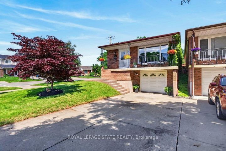 Photo 12 at 102 Birchlawn Drive, Stoney Creek, Hamilton