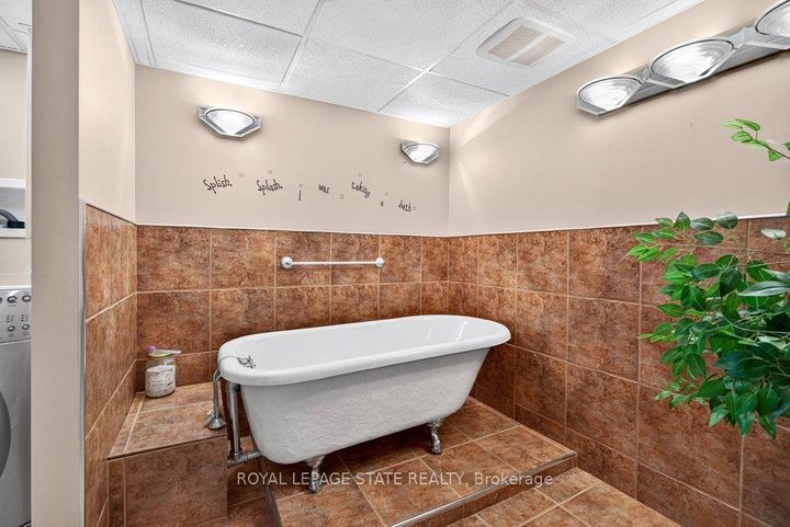 Photo 38 at 102 Birchlawn Drive, Stoney Creek, Hamilton