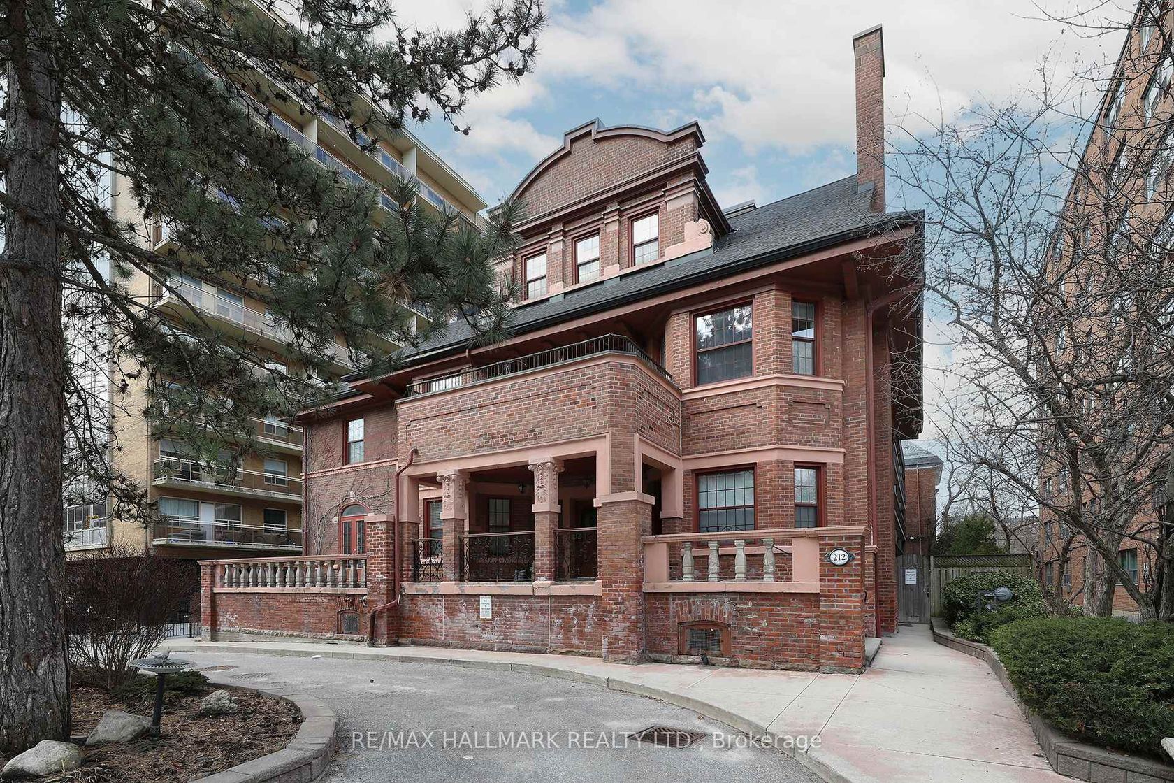 106 - 212 St. George Street, Annex, Toronto 