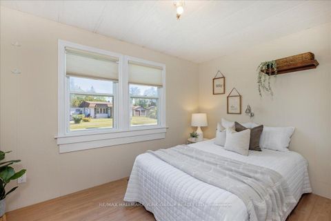 Photo 11 at 120 Roxanna Drive, Sutton & Jackson's Point, Georgina