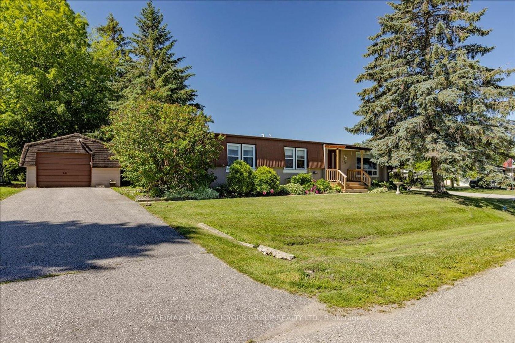 120 Roxanna Drive, Sutton & Jackson