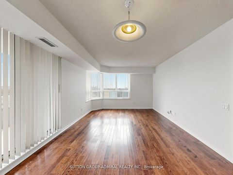 Photo 10 at 704 - 1 Emerald Lane, Yorkhill, Vaughan