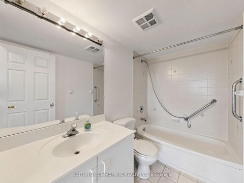 Photo 24 at 704 - 1 Emerald Lane, Yorkhill, Vaughan