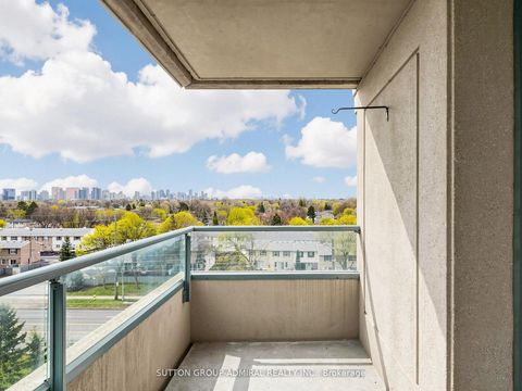 Photo 27 at 704 - 1 Emerald Lane, Yorkhill, Vaughan
