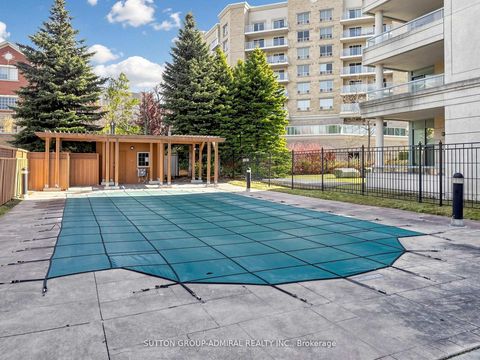 Photo 37 at 704 - 1 Emerald Lane, Yorkhill, Vaughan