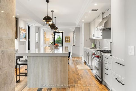 Photo 6 at 701 - 1 Forest Hill Road, Casa Loma, Toronto