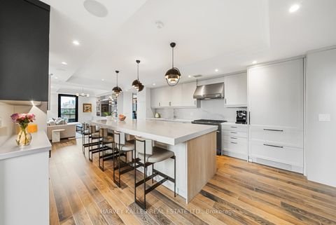 Photo 7 at 701 - 1 Forest Hill Road, Casa Loma, Toronto