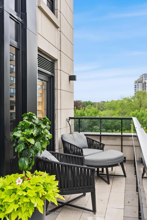 Photo 16 at 701 - 1 Forest Hill Road, Casa Loma, Toronto