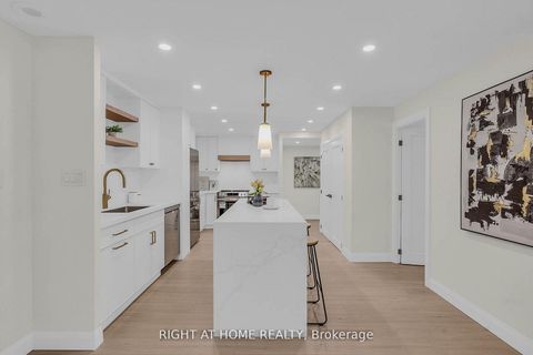 Photo 8 at 609 - 812 Burnhamthorpe Road, Markland Wood, Toronto