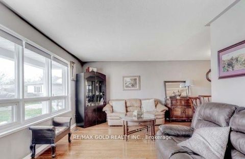Photo 3 at 6 Monaco Court, Black Creek, Toronto