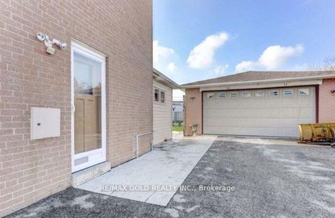 Photo 25 at 6 Monaco Court, Black Creek, Toronto