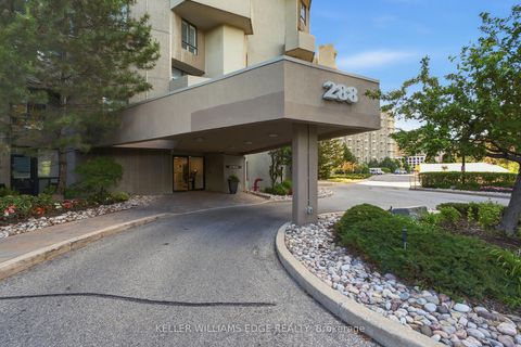 Photo 1 at E37 - 288 Mill Road, Markland Wood, Toronto