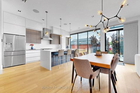 Photo 9 at 2931 Lansdowne Avenue, Glen Park, Toronto