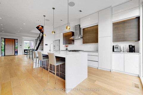Photo 15 at 2931 Lansdowne Avenue, Glen Park, Toronto