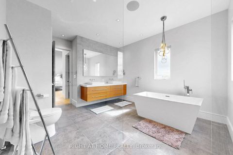 Photo 28 at 2931 Lansdowne Avenue, Glen Park, Toronto