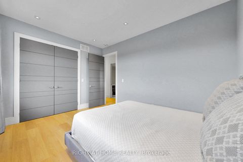 Photo 36 at 2931 Lansdowne Avenue, Glen Park, Toronto