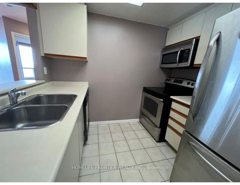Photo 10 at 2603 - 7 Concorde Place, Don Mills, Toronto