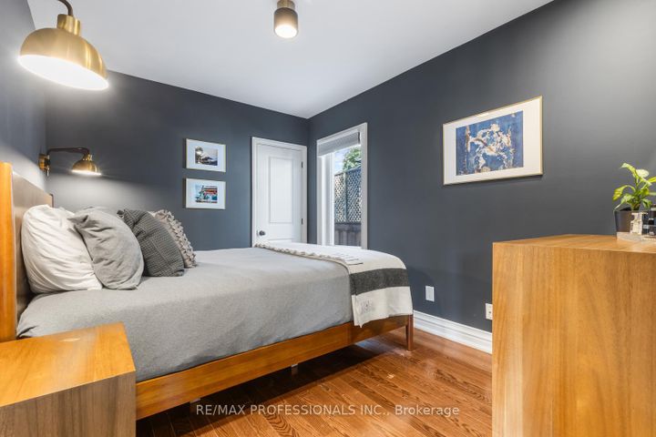 Photo 10 at 869 First Street, Lakeview, Mississauga