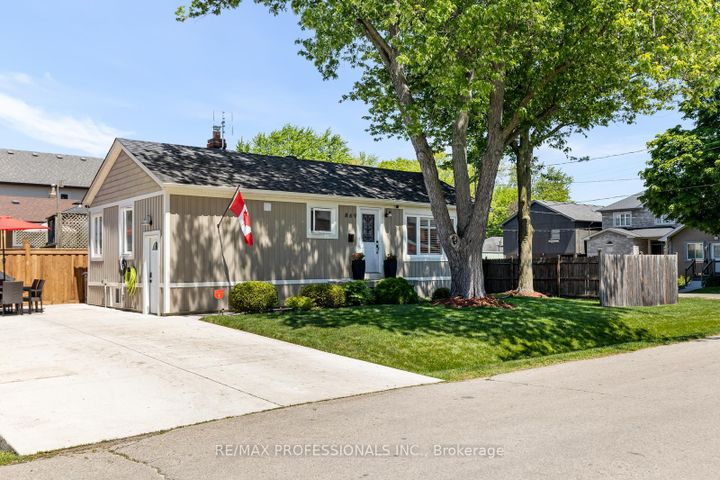 Photo 36 at 869 First Street, Lakeview, Mississauga