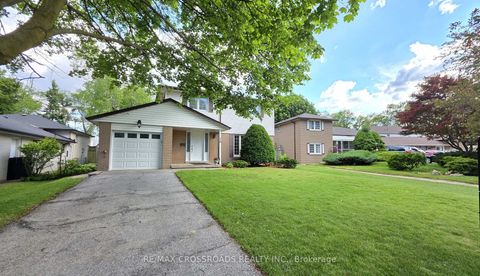 Photo 1 at 19 Portico Drive, Woburn, Toronto