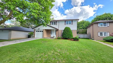 Photo 4 at 19 Portico Drive, Woburn, Toronto
