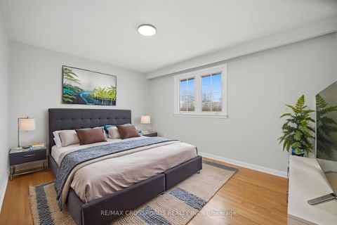 Photo 10 at 19 Portico Drive, Woburn, Toronto
