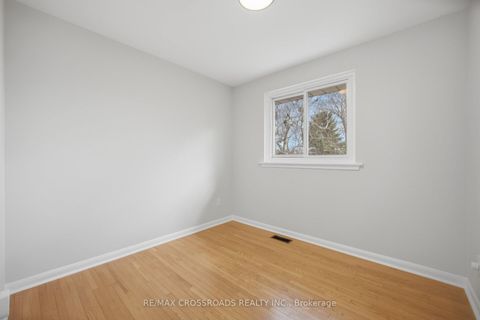 Photo 32 at 19 Portico Drive, Woburn, Toronto
