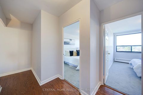 Photo 15 at 504 - 921 Midland Avenue, Eglinton East, Toronto
