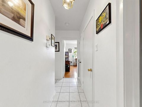 Photo 17 at 9 Clevedon Street E, CFB, Toronto