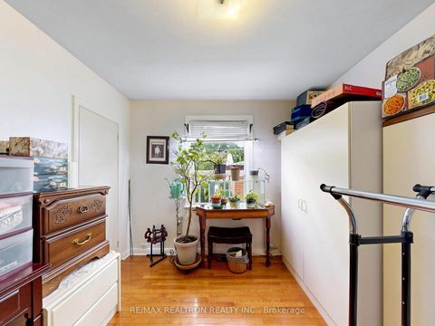 Photo 21 at 9 Clevedon Street E, CFB, Toronto