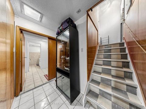 Photo 24 at 9 Clevedon Street E, CFB, Toronto