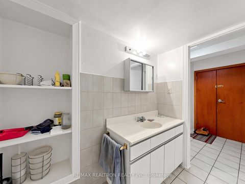 Photo 30 at 9 Clevedon Street E, CFB, Toronto