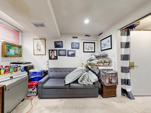 Photo 33 at 9 Clevedon Street E, CFB, Toronto