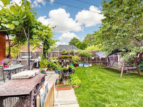 Photo 47 at 9 Clevedon Street E, CFB, Toronto