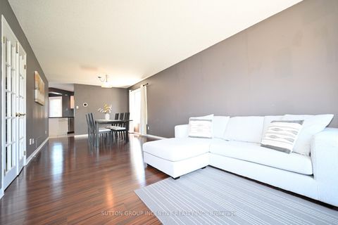 Photo 5 at 98 CARDINAL Street, Cundles East, Barrie